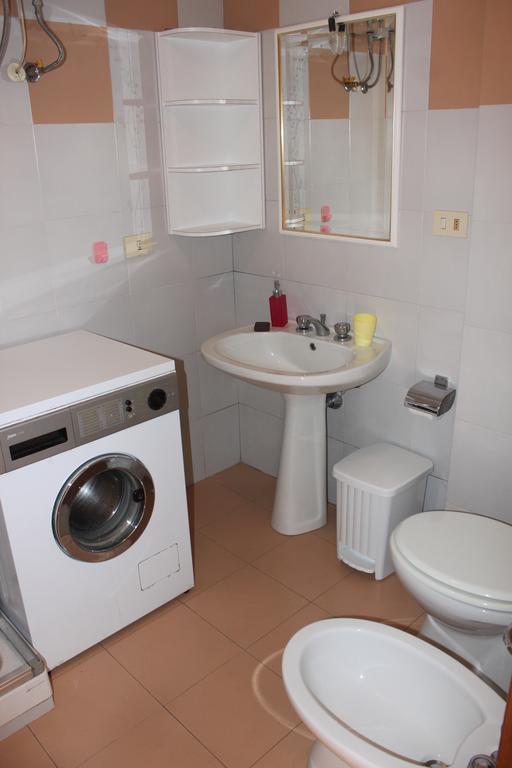 Apartamento Le Ginestre Levanto Habitación foto